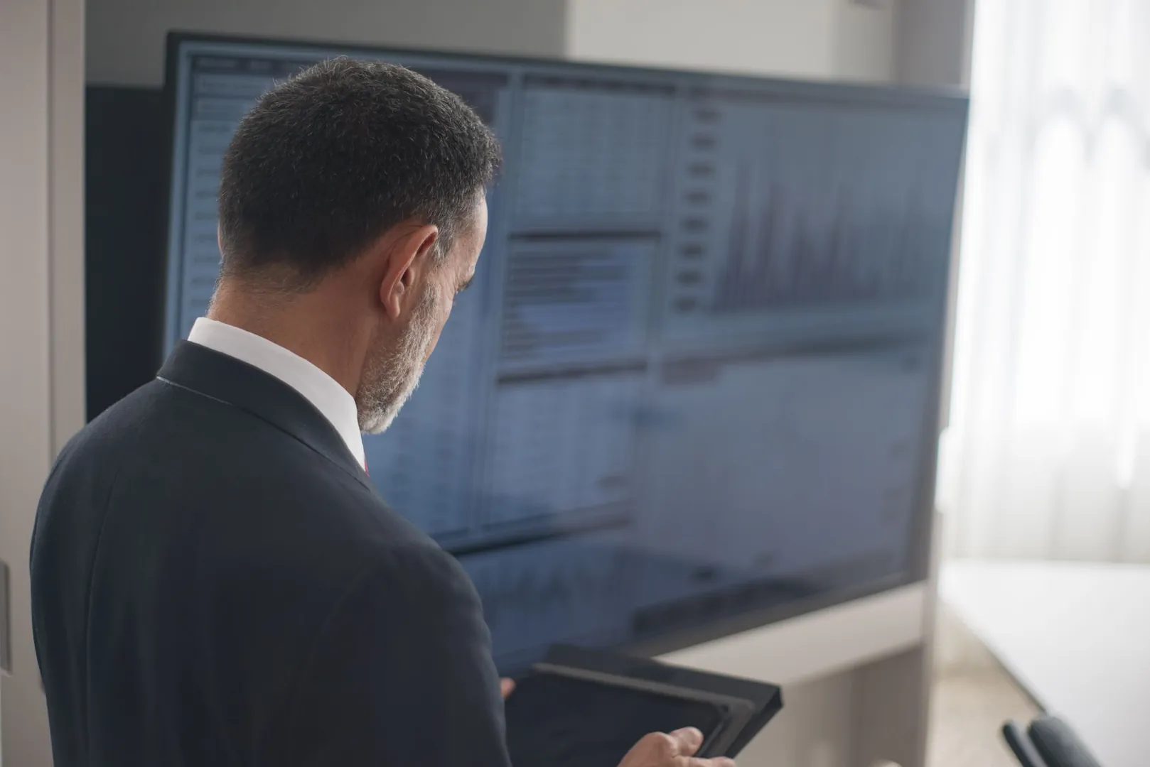 Boost Ecommerce Sales: Master Data & AI for Consumer Insights
